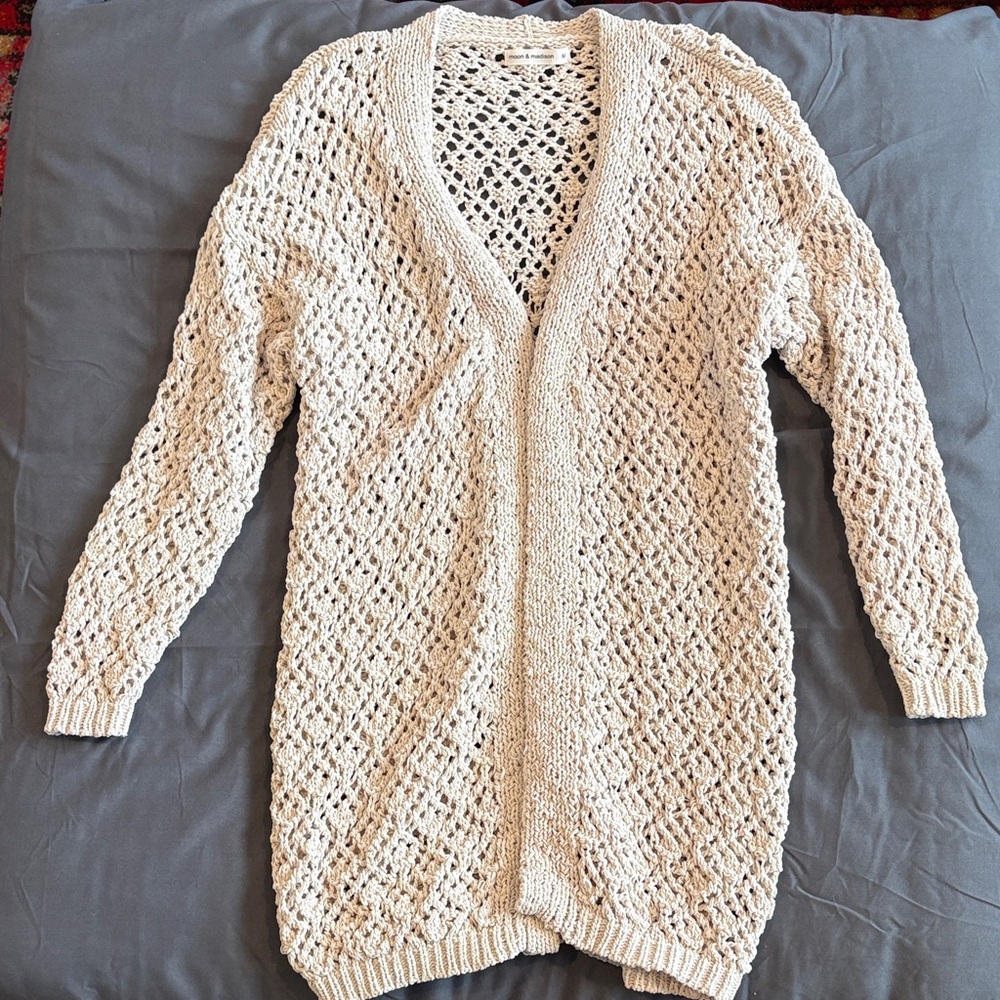 moon & madison Cream Knit Cardigan